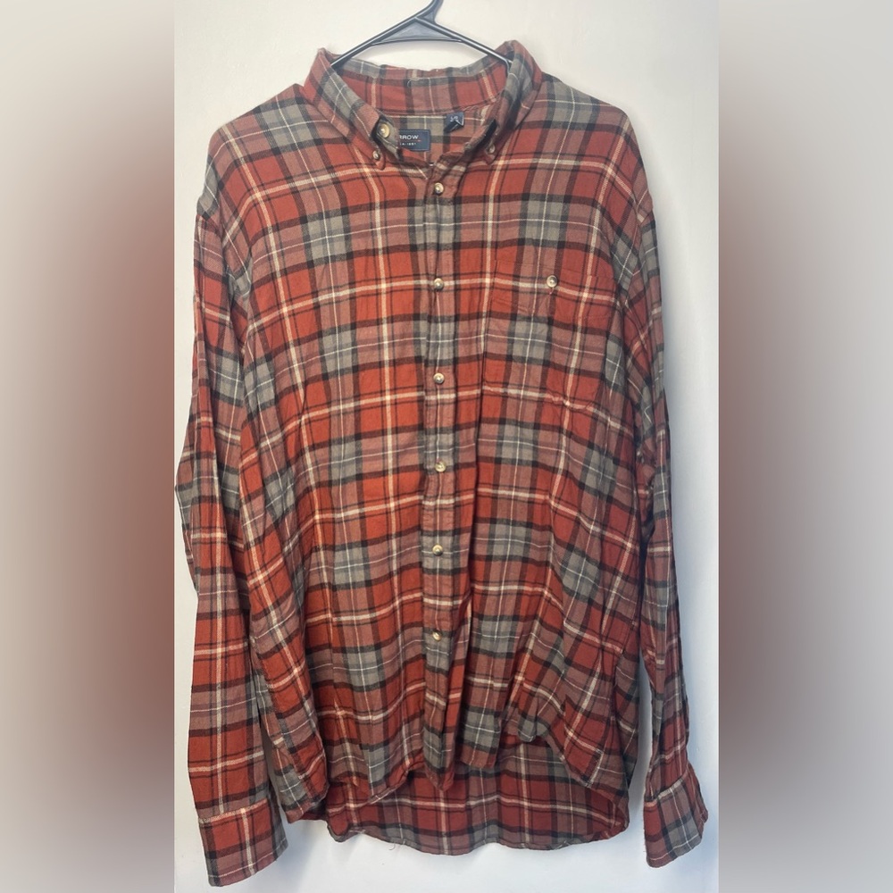 Arrow Men’s Flannel Size Large Button Down